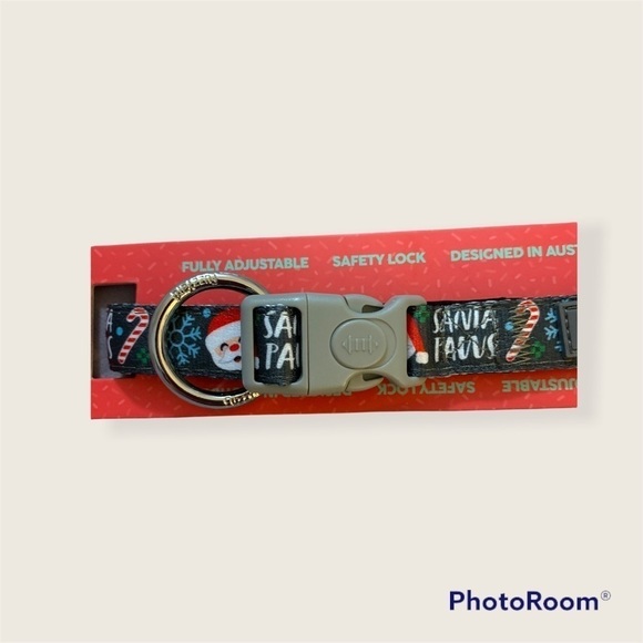 𝅺FUZZYARD Christmas “Santa Paws” Collar, Size M, NWT brand new never used - Picture 1 of 3